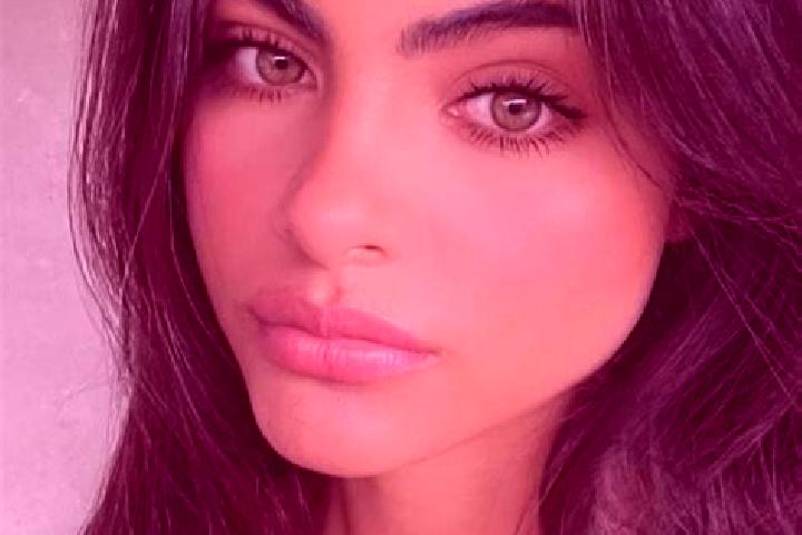 Nora, 27, a auburn amber-eyed indian companion based in Bruck. Offering Couples, Deep French Kissing, Domination, Massage, 69. Available for incall and outca...