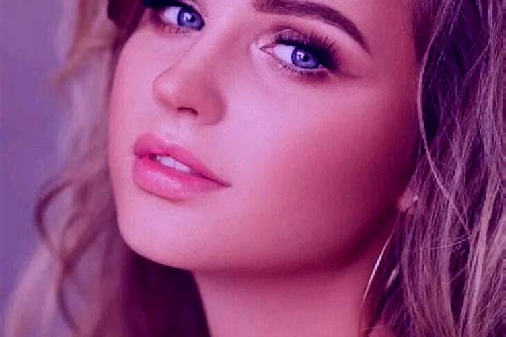 Nora, 27, a dark blonde blue-eyed indian companion based in Erere. Offering Fetish, Prostate Massage, Deep French Kissing, Striptease. Available for incall a...