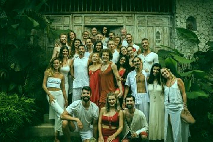 Nora, 27, a red blue-eyed mediterranean companion based in Maloh. Offering Couples, Overnight, BDSM, Tantra. Available for incall and outcall, day and evenin...