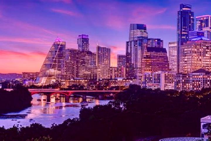 Nora, 27 — Escort in Austin, United States