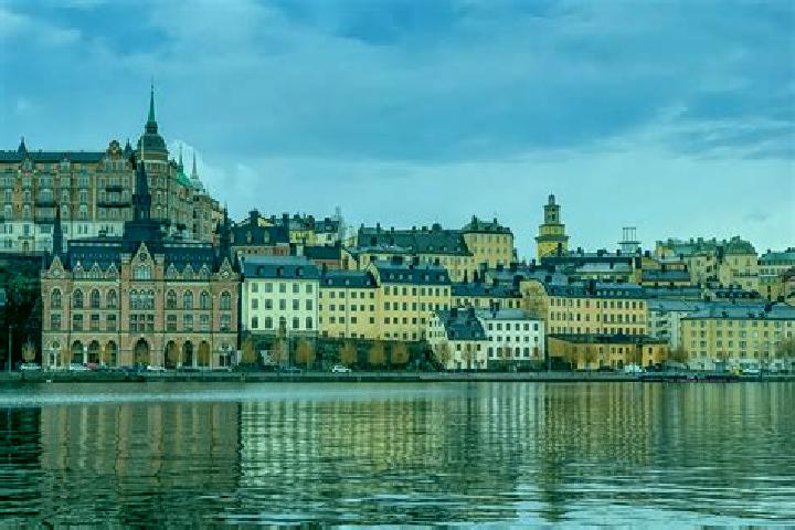 Nora, 27 — Escort in Hittarp, Sweden