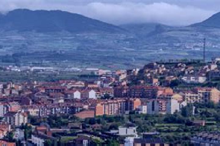Nora, 27 — Escort in Villamediana de Iregua, Spain