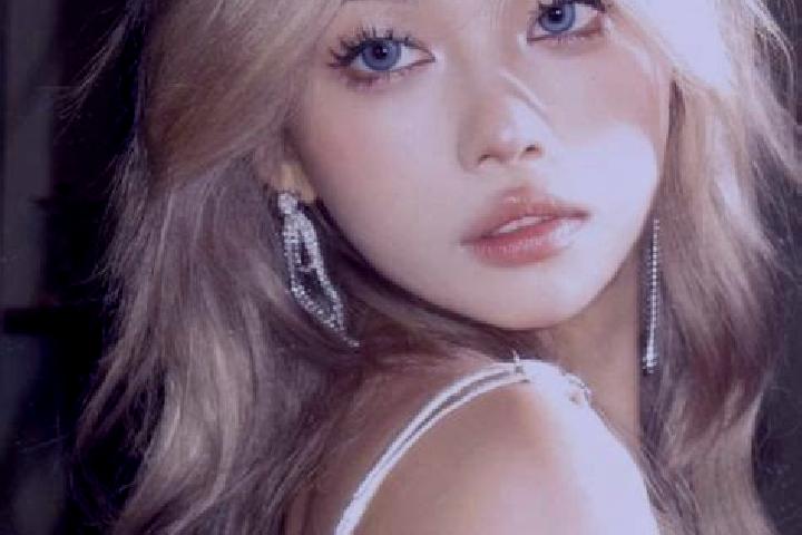 Nora, 28, a blonde blue-eyed asian companion based in Sulang Tengah. Offering Duos, GFE, Massage. Available for incall and outcall, day and evening dates.
