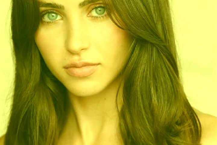 Nora, 28, a brunette dark-eyed mediterranean companion based in Oesain. Offering Overnight, Striptease, BDSM. Available for incall and outcall, day and eveni...