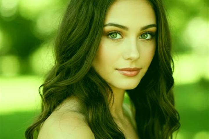 Nora, 28, a dark blonde hazel-eyed caucasian companion based in Windesi. Offering 69, Roleplay, Deep French Kissing. Available for incall and outcall, overni...