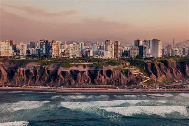 Nora, 28 — Escort in Carhuacatac, Peru