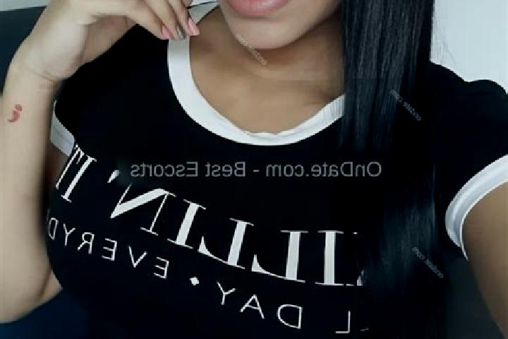 Nora, 28 — Escort in East Norwich, United States