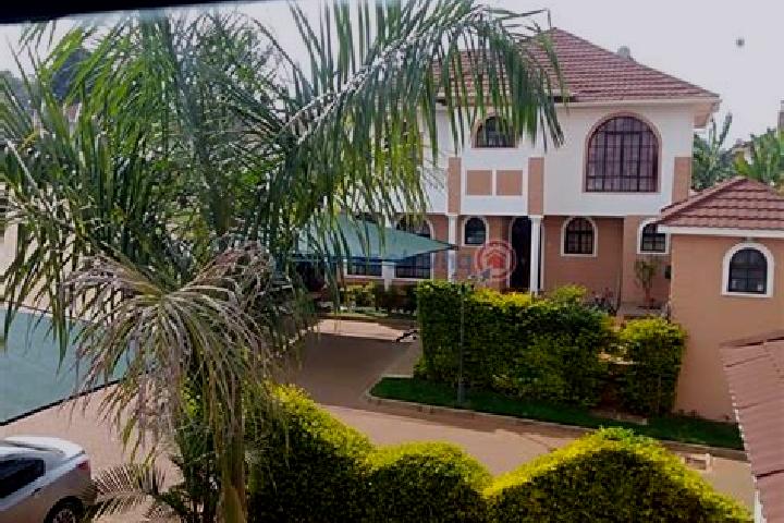 Nora, 28 — Escort in Kiambu, Kenya