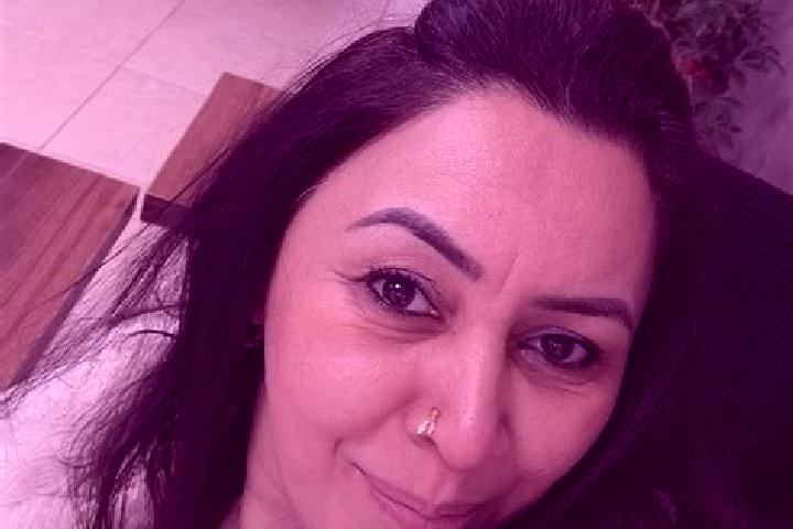 Nora, 28 — Escort in Kurtulus, Turkey