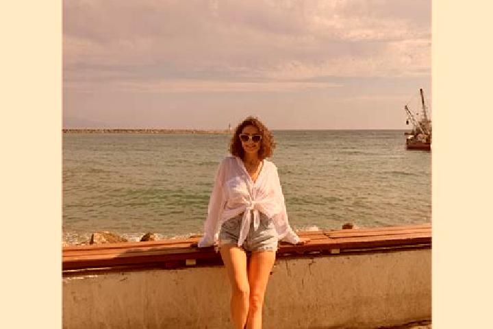 Nora, 28 — Escort in OEzalp, Turkey