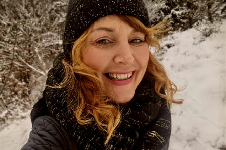 Nora, 28 — Escort in Plesi, Romania