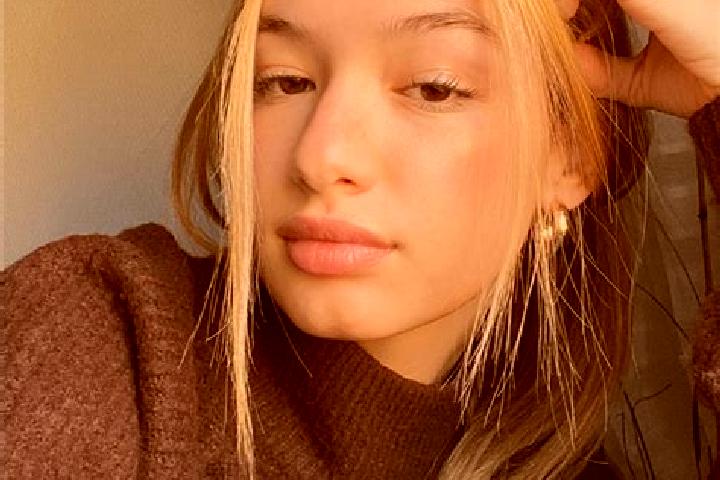 Nora, 29, a blonde brown-eyed caucasian companion based in Angers. Offering Massage, Domination, Deep French Kissing. Available for incall and outcall, overn...