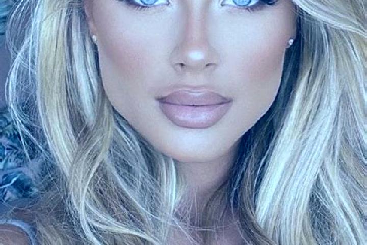 Nora, 29, a blonde hazel-eyed latina companion based in Flossmoor. Offering Dinner Date, Party Girl, Domination, Striptease, Overnight. Available for incall ...