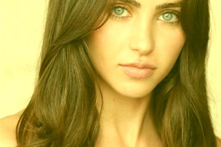 Nora, 29, a brunette blue-eyed european companion based in Bari. Offering 69, Overnight, Erotic Massage, Dinner Date. Available for incall and outcall, overn...