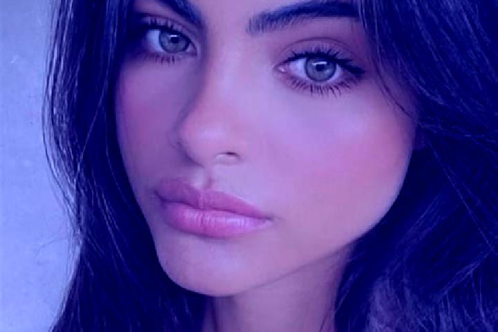 Nora, 29, a brunette dark-eyed middle eastern companion based in Agras. Offering OWO, Prostate Massage, Striptease. Available for incall and outcall, overnig...