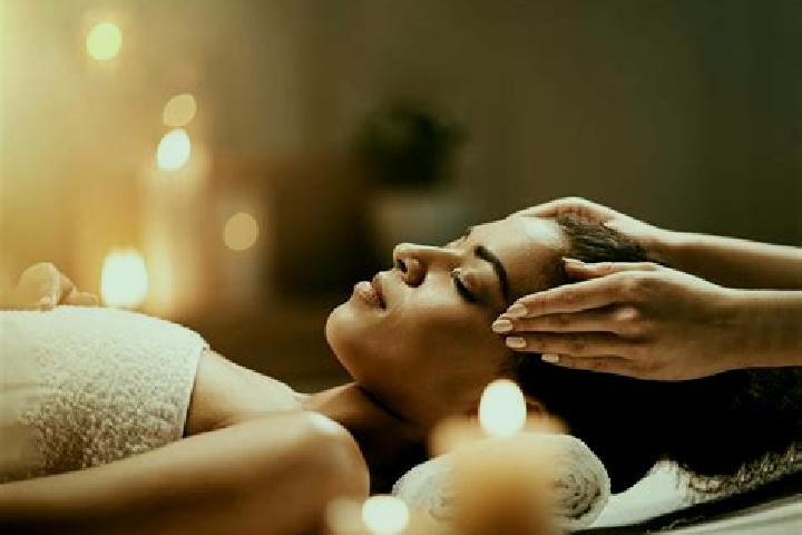 Nora, 29, a red grey-eyed indian companion based in Mangas. Offering Overnight, A-Level, Massage. Available for incall and outcall, day and evening dates.