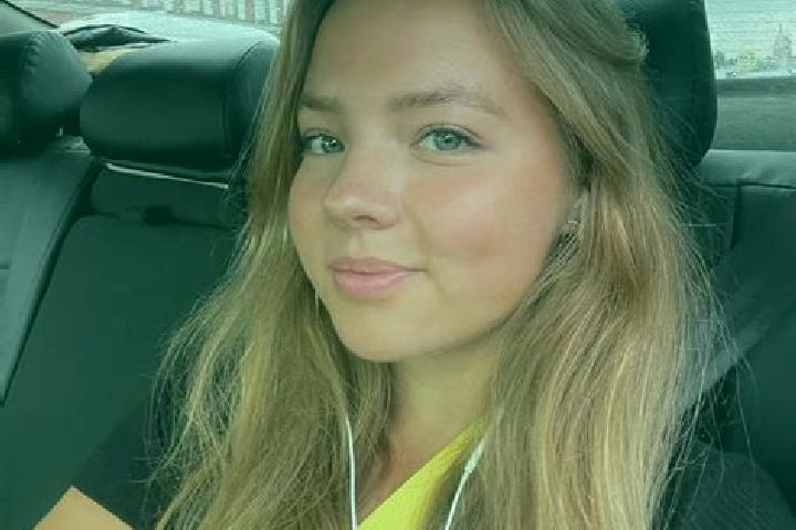 Nora, 29 — Escort in Lyuban , Russia