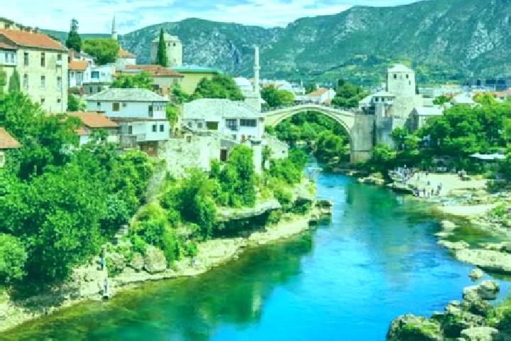Nora, 29 — Escort in Pocitelj, Bosnia and Herzegovina
