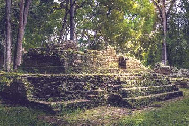 Nora, 29 — Escort in San Pedro de Copan, Honduras