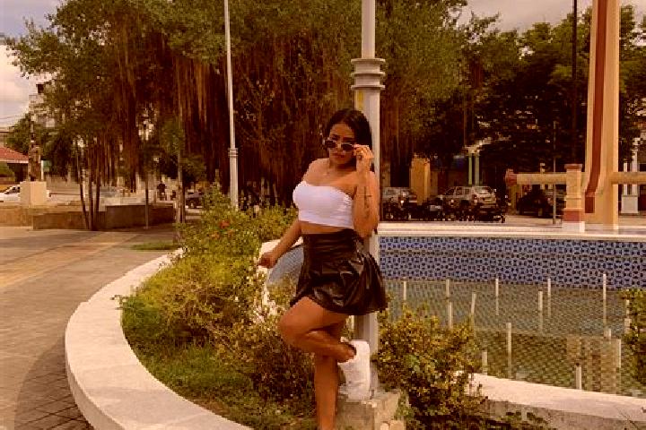 Nora, 29 — Escort in Serintepe, Turkey