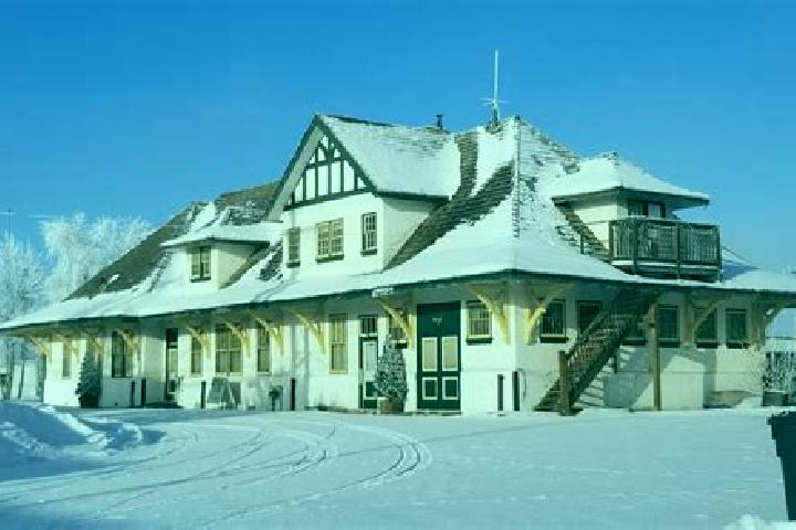 Nora, 29 — Escort in Vegreville, Canada