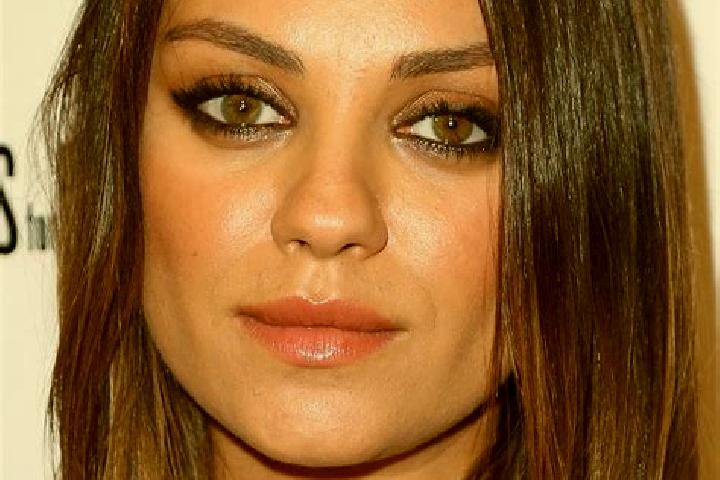 Nora, 30, a auburn hazel-eyed mediterranean companion based in Parabita. Offering Travel Companion, Couples, Tantra, Party Girl, A-Level. Available for incal...