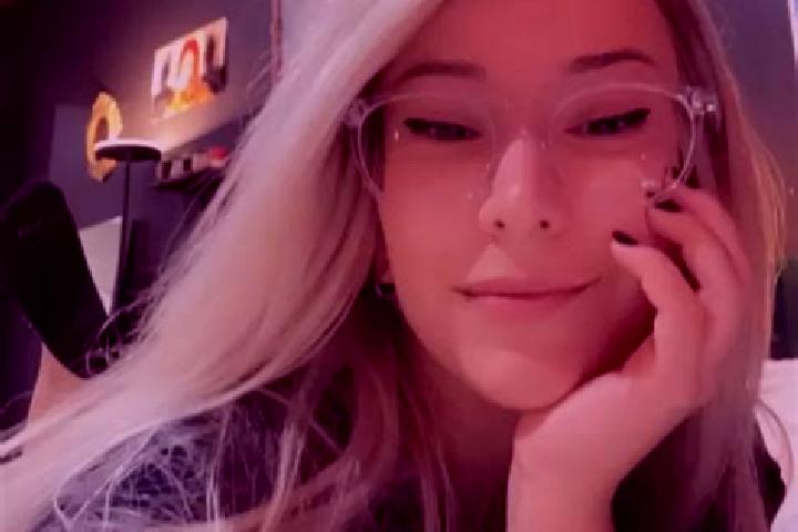 Nora, 30, a blonde grey-eyed mixed companion based in Nakhodka. Offering Striptease, Deep French Kissing, Erotic Massage, CIM. Available for incall and outca...