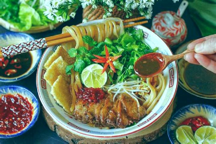 Nora, 30 — Escort in Cho Lau, Vietnam