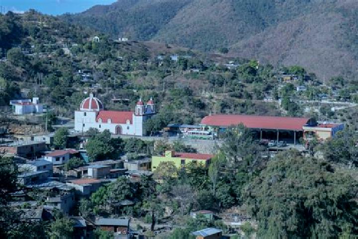 Nora, 30 — Escort in San Jeronimo Coatlan, Mexico