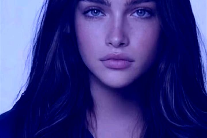 Nora, 31, a brunette blue-eyed european companion based in Caminomorisco. Offering CIM, Striptease. Available for incall and outcall, day and evening dates.