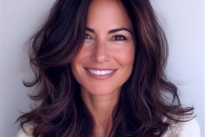 Nora, 31, a brunette brown-eyed middle eastern companion based in Killamarsh. Offering OWO, BDSM, Couples, Roleplay. Available for incall and outcall, day an...