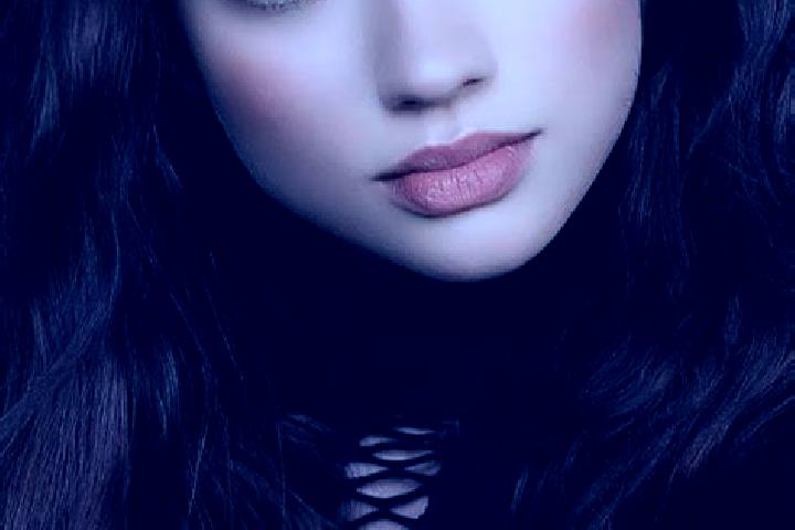 Nora, 31, a brunette dark-eyed european companion based in Reedsburg. Offering Roleplay, Massage, Couples, Girlfriend Experience, Striptease. Available for i...