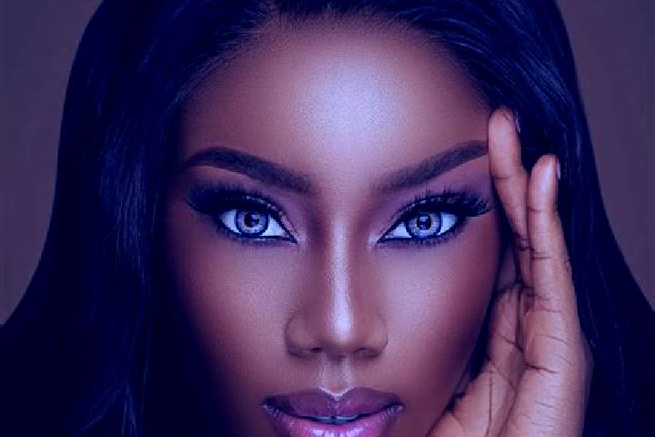 Nora, 31, a red blue-eyed ebony companion based in Growong Lor. Offering Overnight, Party Girl, 69, Dinner Date. Available for incall and outcall, day and ev...