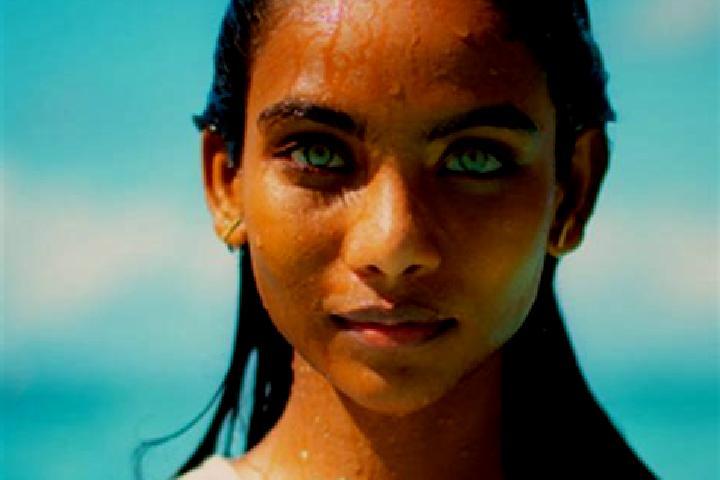 Nora, 31, a red blue-eyed indian companion based in Repcelak. Offering Fetish, Duos. Available for incall and outcall, day and evening dates.