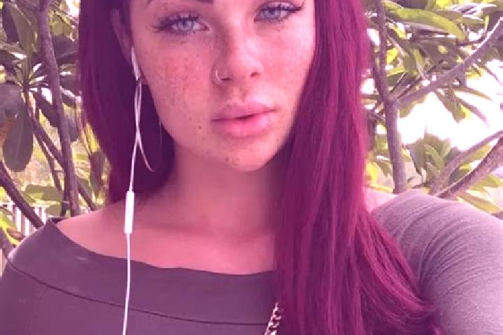 Nora, 31, a red green-eyed caucasian companion based in Arnac-la-Poste. Offering Striptease, GFE, Dinner Date, Roleplay, 69. Available for incall and outcall...