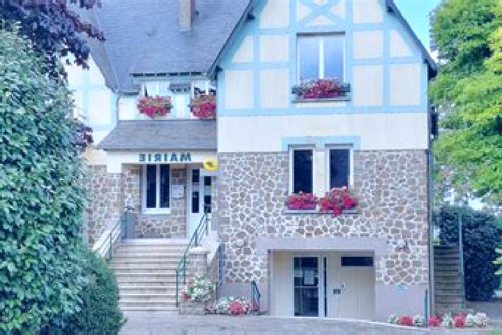 Nora, 31 — Escort in Juvigny-le-Tertre, France