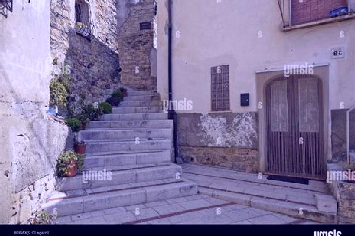 Nora, 31 — Escort in San Bartolomeo in Galdo, Italy