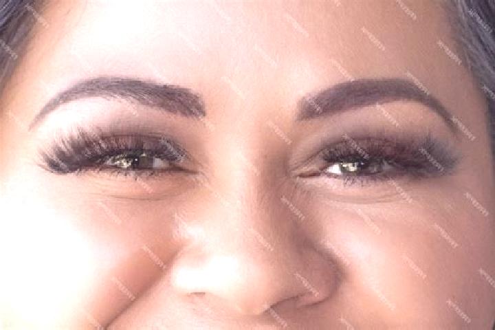Nora, 32, a black green-eyed latina companion based in Torres Vedras. Offering Fetish, Striptease, GFE. Available for incall and outcall, day and evening dates.