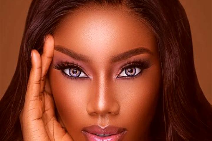 Nora, 32, a chestnut blue-eyed ebony companion based in Songzhan. Offering Massage, CIM, Prostate Massage. Available for incall and outcall, overnight bookin...