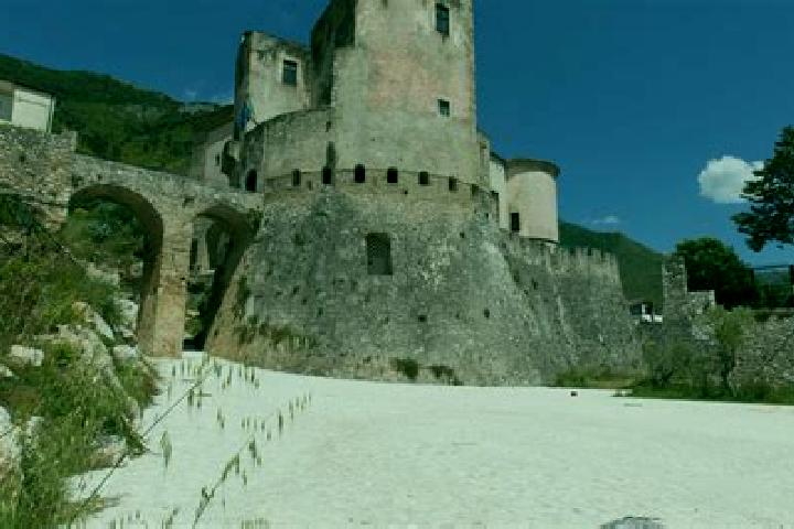 Nora, 32 — Escort in Castello del Matese, Italy