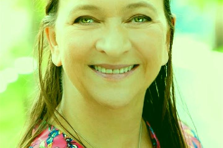 Nora, 32 — Escort in Dannemois, France