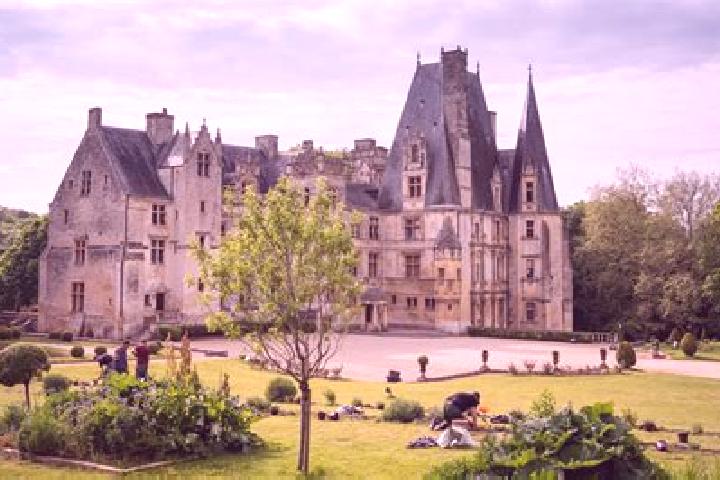 Nora, 32 — Escort in Fontaine-Henry, France