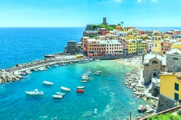 Nora, 32 — Escort in Loano, Italy