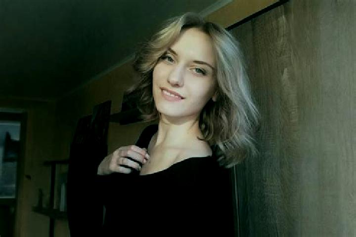 Nora, 32 — Escort in Narovlya, Belarus