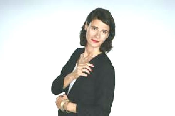 Nora, 32 — Escort in Saint-Vit, France