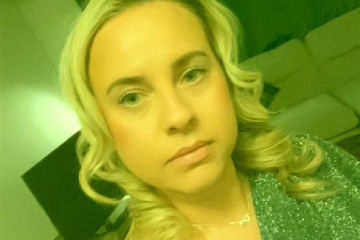 Nora, 32 — Escort in Ynysybwl, United Kingdom