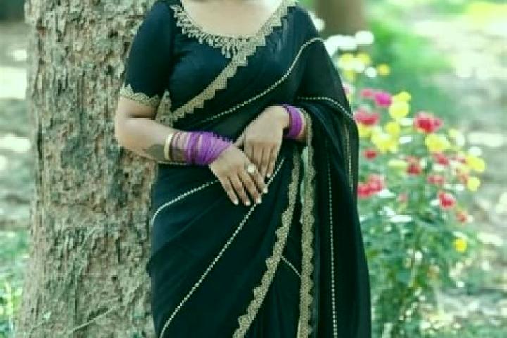 Nora, 33, a black dark-eyed indian companion based in Reweng. Offering Deep French Kissing, OWO, Party Girl, Girlfriend Experience, Massage. Available for in...