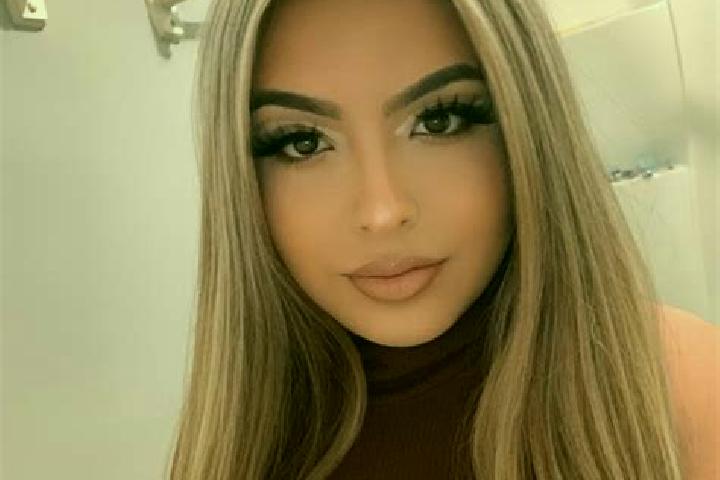 Nora, 33, a blonde brown-eyed latina companion based in Manor Park. Offering Deep French Kissing, Dinner Date. Available for incall and outcall, overnight bo...
