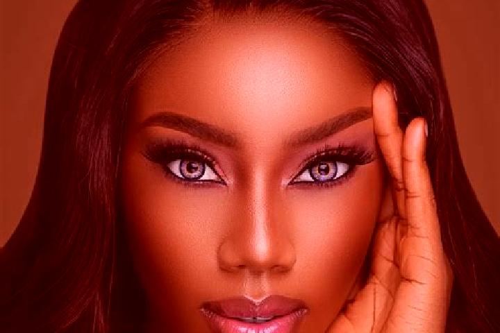 Nora, 33, a chestnut blue-eyed ebony companion based in Poligne. Offering Fetish, A-Level, Deep French Kissing, Tantra. Available for incall and outcall, day...