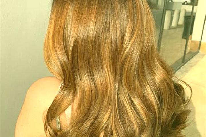 Nora, 33, a chestnut hazel-eyed caribbean companion based in Vecindario. Offering Couples, CIM, Striptease, Tantra. Available for incall and outcall, day and...